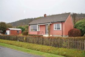 2 bedroom Detached f...